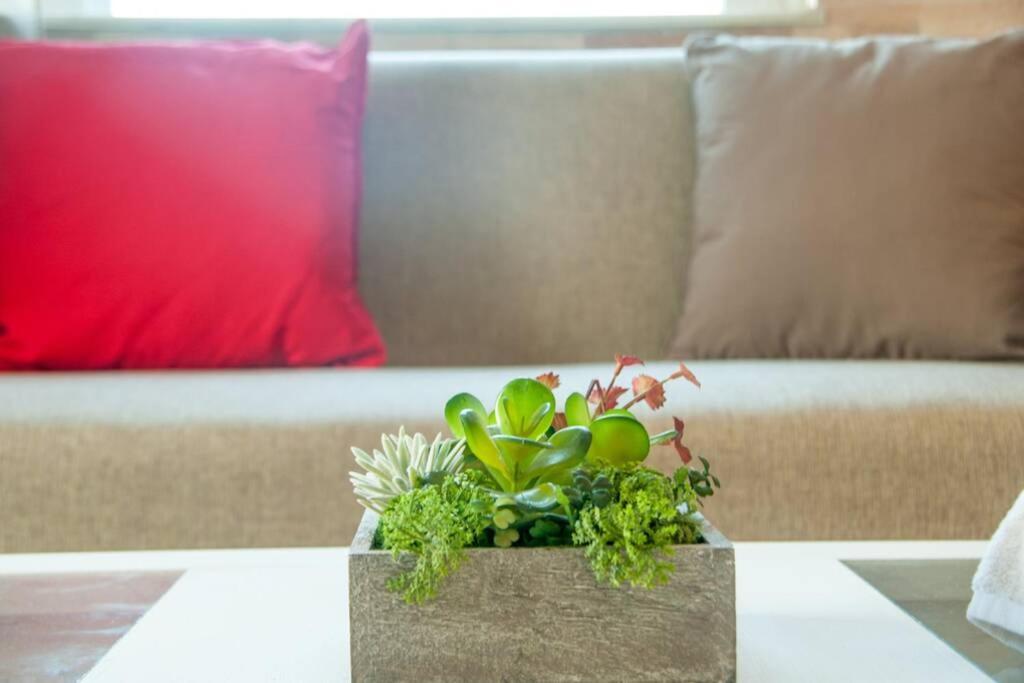Jenny'S Flat Near The Sea Apartment Galatas  ภายนอก รูปภาพ